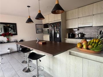 Penthouse en venta en Envigado loma del Esmeraldal precio Oportunidad
