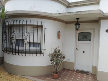 APTO CREDITO CASA 3 AMBIENTES 360M, LOMAS, PERMUTA