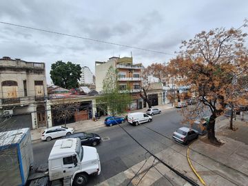 VENTA PH 4 AMB. CON TERRAZA Y QUINCHO EN BOEDO