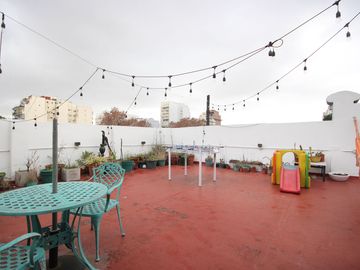 VENTA PH 4 AMB. CON TERRAZA Y QUINCHO EN BOEDO