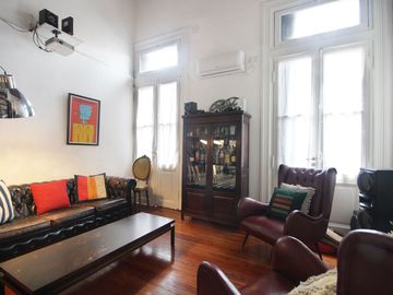 VENTA PH 4 AMB. CON TERRAZA Y QUINCHO EN BOEDO