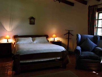 POSADA EN VENTA EN CHACRAS DE CORIA