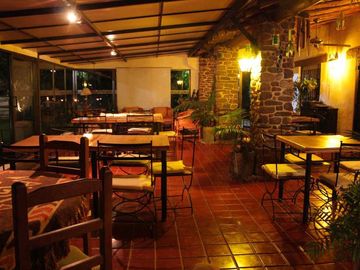 POSADA EN VENTA EN CHACRAS DE CORIA