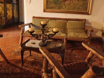 POSADA EN VENTA EN CHACRAS DE CORIA
