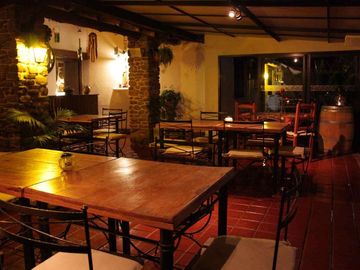 POSADA EN VENTA EN CHACRAS DE CORIA
