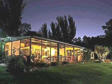 POSADA EN VENTA EN CHACRAS DE CORIA
