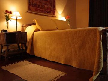 POSADA EN VENTA EN CHACRAS DE CORIA