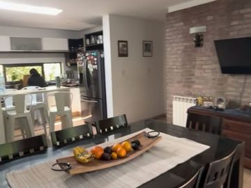 VENTA CASA Bº PUEYRREDON - CHACRAS LUJÁN DE CUYO
