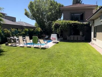 VENTA CASA Bº PUEYRREDON - CHACRAS LUJÁN DE CUYO