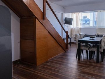Venta departamento duplex 2 amb Microcentro