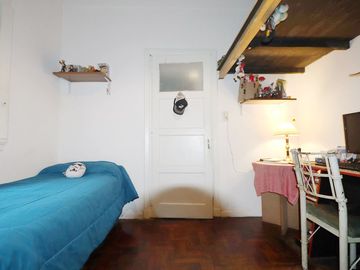 CASA 5 AMB VENTA PATERNAL LOTE PROPIO PARQUE