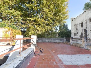 CASA 5 AMB VENTA PATERNAL LOTE PROPIO PARQUE