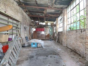 CASA 5 AMB VENTA PATERNAL LOTE PROPIO PARQUE