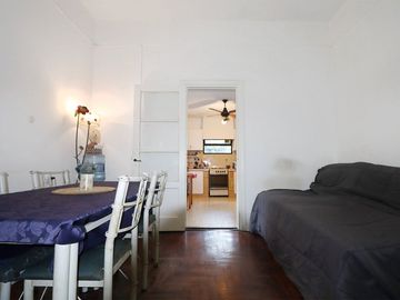 CASA 5 AMB VENTA PATERNAL LOTE PROPIO PARQUE
