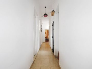 CASA 5 AMB VENTA PATERNAL LOTE PROPIO PARQUE