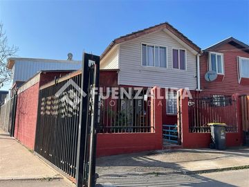 Casa en Venta en Altar de la Patria con Av. Cuatro Poniente