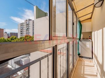 VENTA DEPTO 2 AMB CABALLITO CON TERRAZA Y PARRILLA