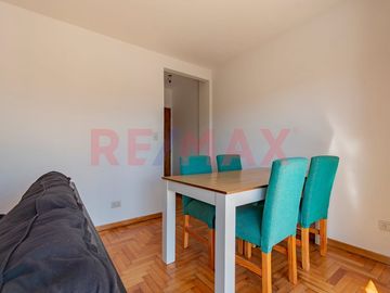 VENTA DEPTO 2 AMB CABALLITO CON TERRAZA Y PARRILLA