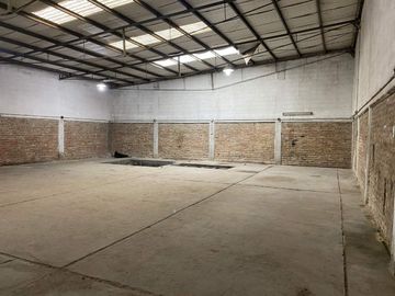VENTA GALPON COMERCIAL CON OFICINA/LOCAL + CASA
