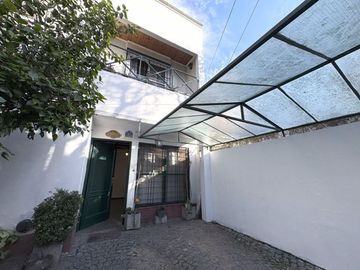CASA DE 5 AMBIENTES VENTA C/PATIO PARRILLA PALOMAR
