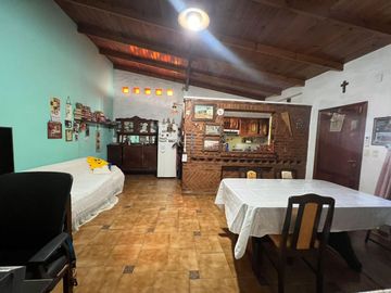 VENTA CASA 3 AMBIENTES GARÍN