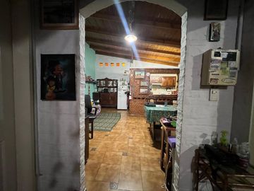 VENTA CASA 3 AMBIENTES GARÍN
