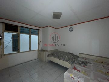 Dijual!!! Villa Komplek Taman Polonia 3