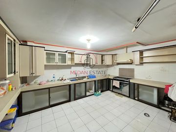Dijual!!! Villa Komplek Taman Polonia 3