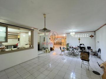 Dijual!!! Villa Komplek Taman Polonia 3