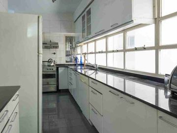 VENTA DPTO 5 AMBIENTES - UBICACIÓN EXCLUSIVA