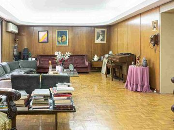 VENTA DPTO 5 AMBIENTES - UBICACIÓN EXCLUSIVA