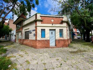 Venta casa multifamiliar c/taller en Lanús Oeste