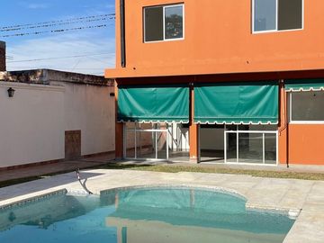 VENTA CASA TRES DORMITORIOS BARRIO ECHEVERRIA