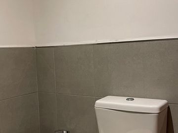 VENTA CASA TRES DORMITORIOS BARRIO ECHEVERRIA