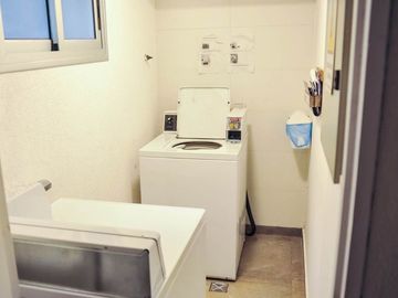 VENTA DE DEPARTAMENTO BARRIO BOMBAL GODOY CRUZ.
