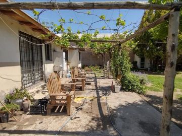 VENTA CASA 4 DORM. LA PRIMAVERA GUAYMALLEN