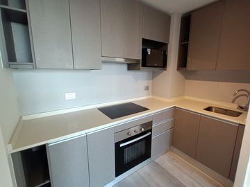 ARRIENDO Departamento 2 Dormitorio 2 Baños semi amoblado Ñuñoa