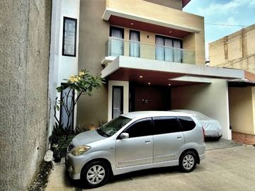 PEKAYON GALAXY BEKASI RUMAH CANTIK ESTETIK JUAL DENGAN ISI NYA DD257