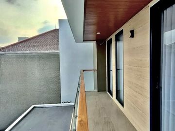 PEKAYON GALAXY BEKASI RUMAH CANTIK ESTETIK JUAL DENGAN ISI NYA DD257