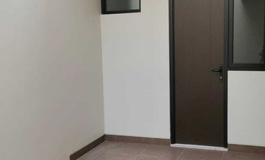 Rumah minimalis 2 lantai dilengakapi club house di summarecon bekasi