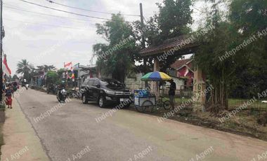Tanah darat dan sawah di Karawang Timur Jawa Barat