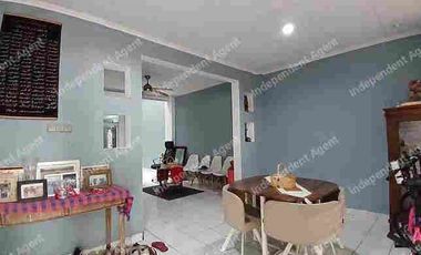 Rumah 2 lantai dekat Mayapada Hospital Jakarta Selatan