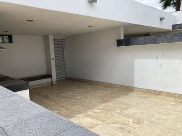 Casa en renta en Lucepolis coto club en milenio III. Queretaro