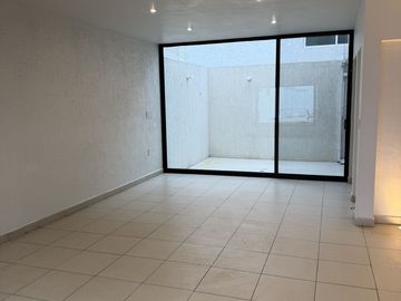Casa en renta en Lucepolis coto club en milenio III. Queretaro