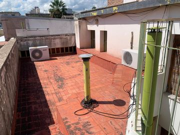 VENTA Casa 4 dormitorios. San Martín N°838