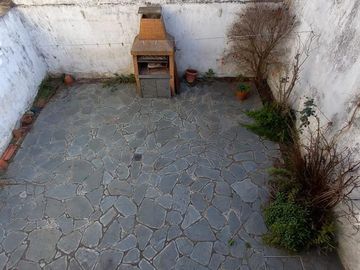 Hermosa Casa 3 Amb con patio amplio, terraza balcon y garaje - Quilmes Centro