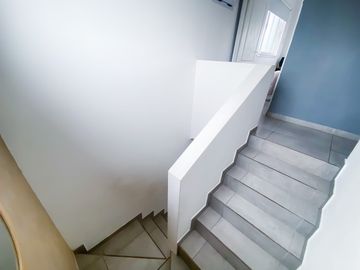 Casa en venta, 5 ambientes, San Sebastián NO APTO CREDITO