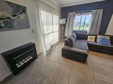 Casa en venta, 5 ambientes, San Sebastián NO APTO CREDITO