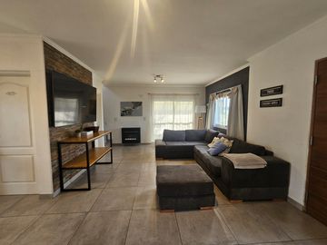 Casa en venta, 5 ambientes, San Sebastián NO APTO CREDITO