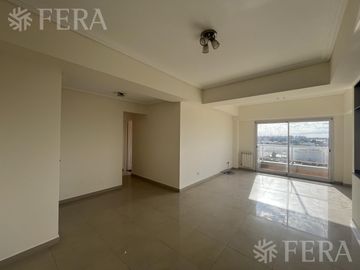 Venta departamento 3 ambientes con balcón en Wilde